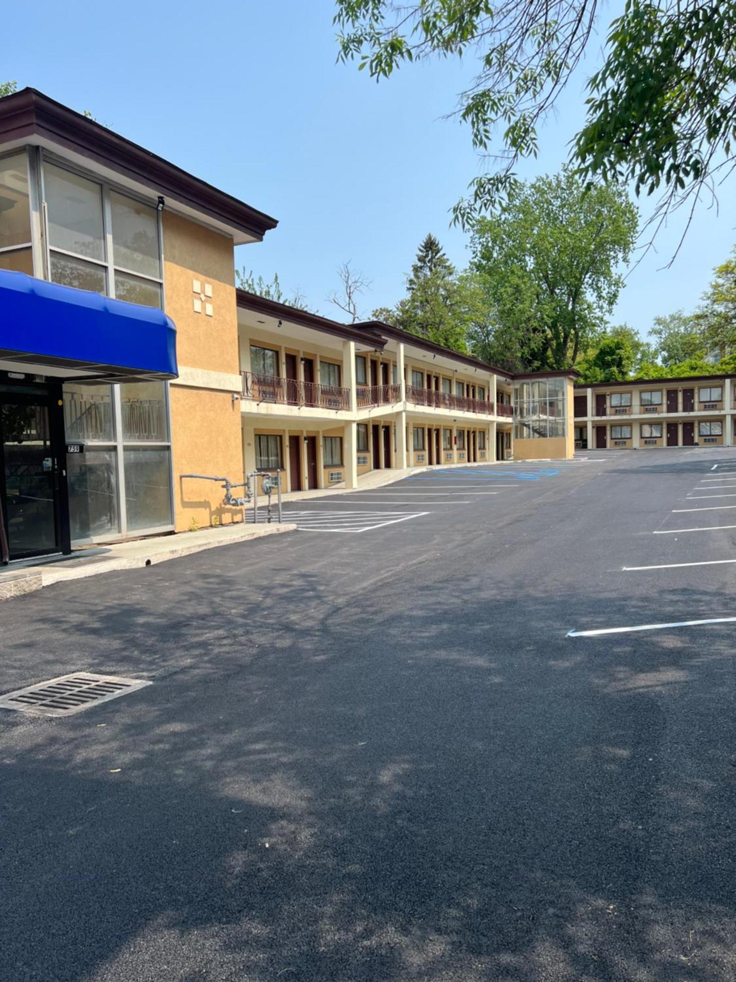Executive Inn Schenectady Downtown Ngoại thất bức ảnh