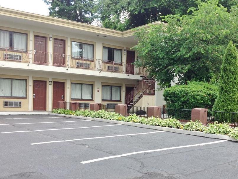 Executive Inn Schenectady Downtown Ngoại thất bức ảnh
