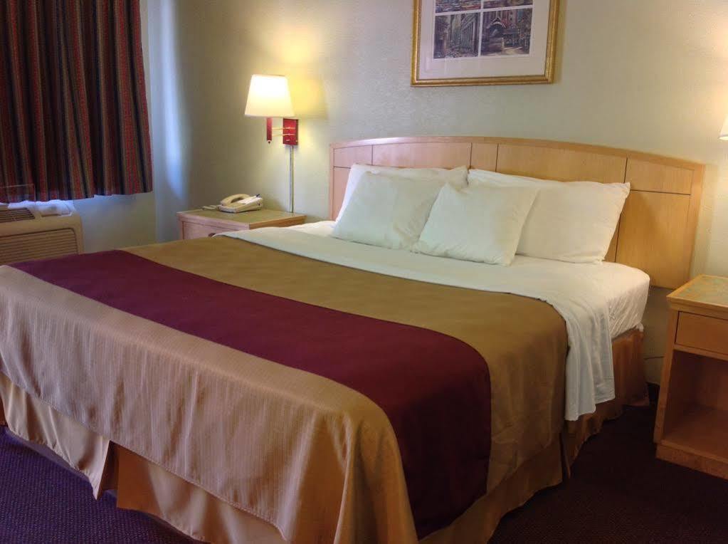 Executive Inn Schenectady Downtown Ngoại thất bức ảnh